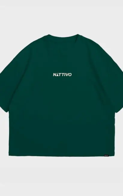 Camiseta Nattivo Boxfit Evergreen S en color verde, ideal para entrenamiento y fitness.