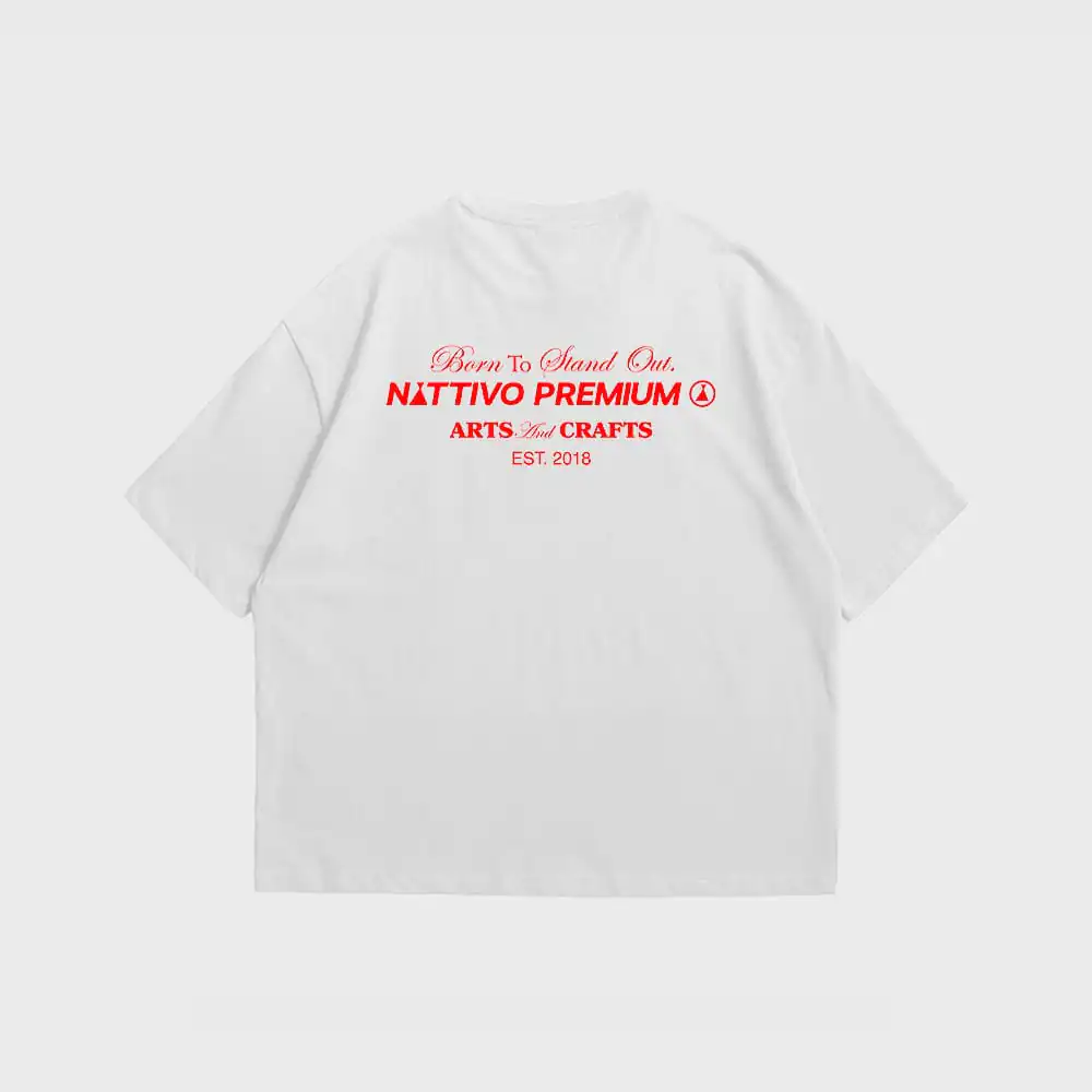 Camiseta blanca de boxeo con logo Nattivo Premium en rojo, ideal para entrenamiento y fitness.
