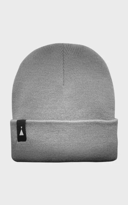Gorro gris Nattivo, ideal para el invierno y estilo casual.