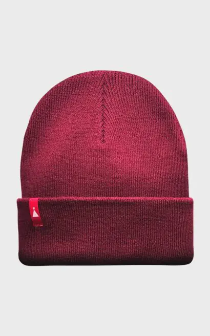 Gorro vinotinto de lana para invierno, estilo beanie, cómodo y cálido.