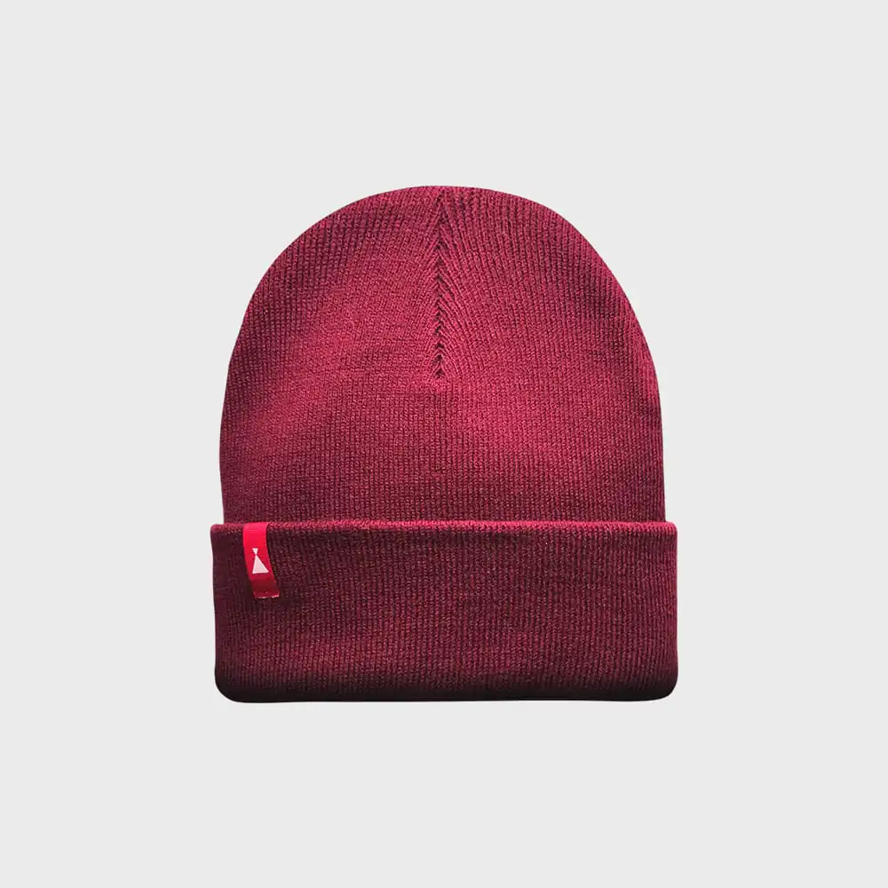 Gorro vinotinto de lana para invierno, estilo beanie, cómodo y cálido.